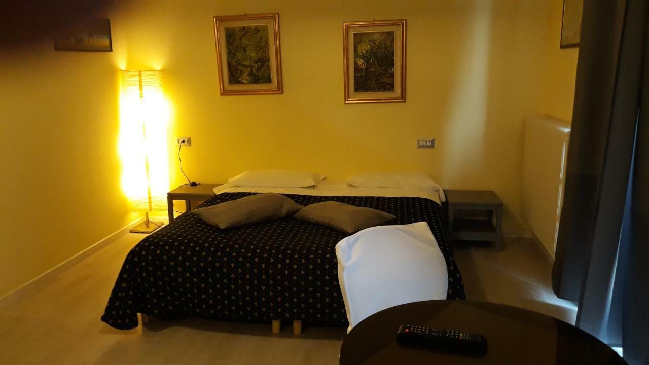 Hotel San Marino Laglio Dış mekan fotoğraf