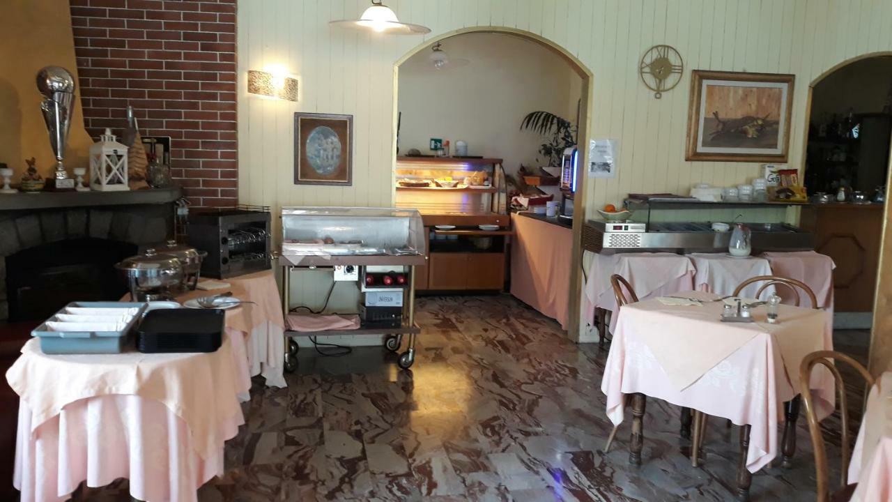 Hotel San Marino Laglio Dış mekan fotoğraf