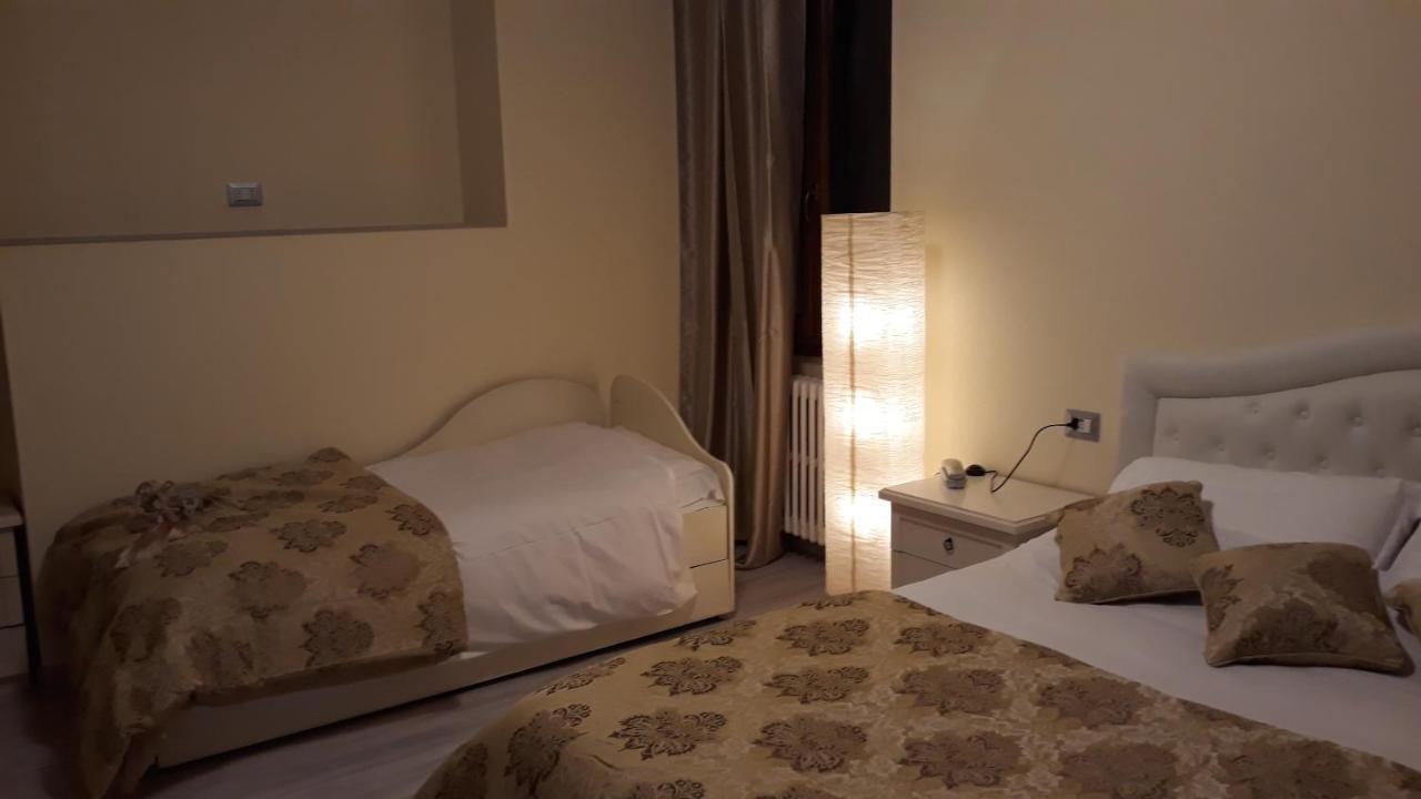 Hotel San Marino Laglio Dış mekan fotoğraf